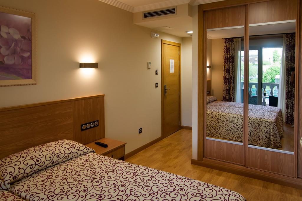 Hotel Pontus Veteris à Sanxenxo Extérieur photo